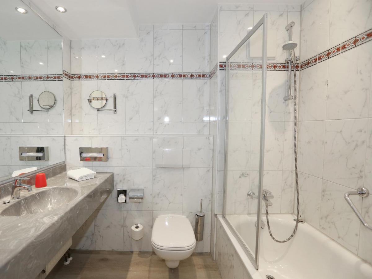 Dormero Hotel Meerbusch Bagian luar foto