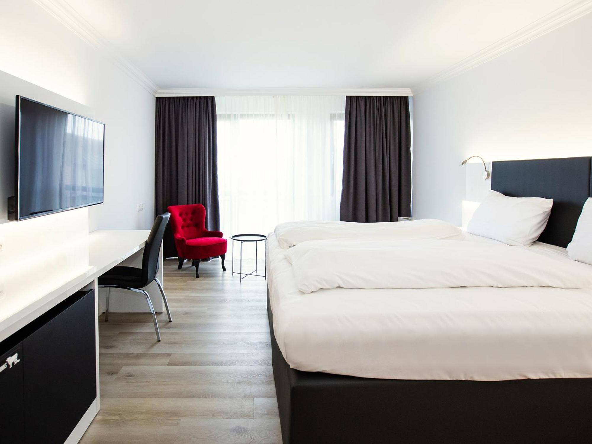 Dormero Hotel Meerbusch Bagian luar foto