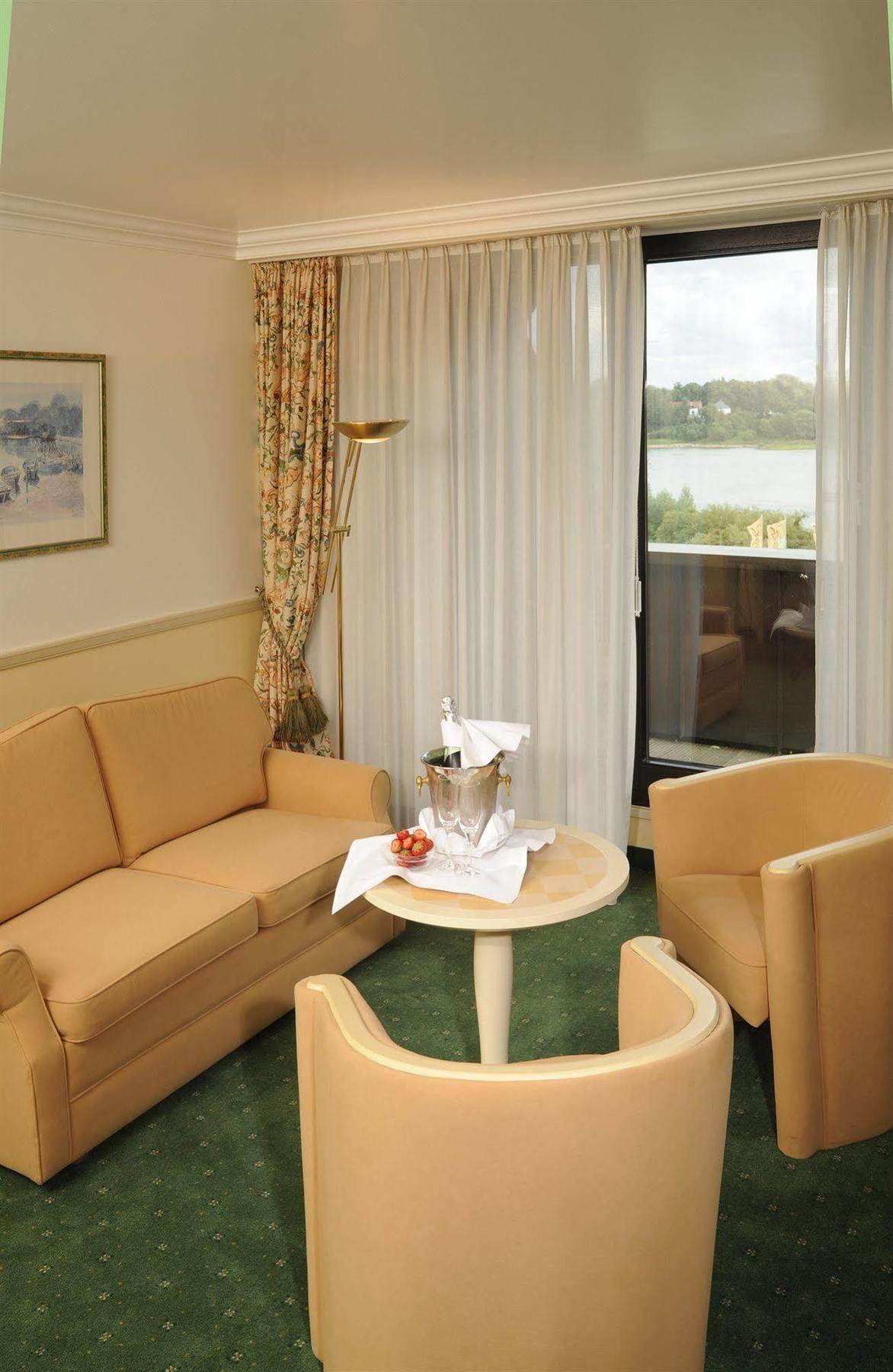 Dormero Hotel Meerbusch Bagian luar foto